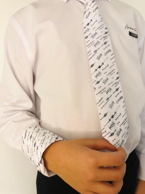 Boys' shirt with a tie