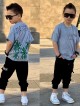 Bavlněná chlapecká souprava s barevnou aplikací na zádech